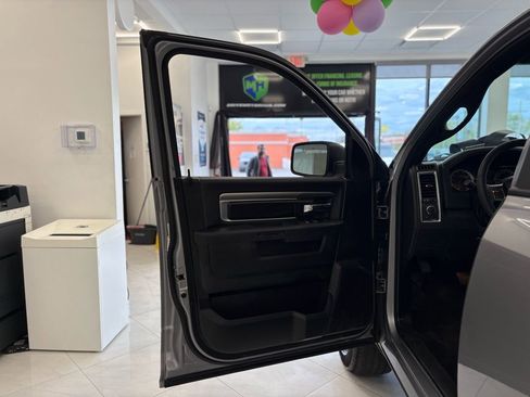 Used 2024 RAM 1500 Classic Warlock RWD image 31