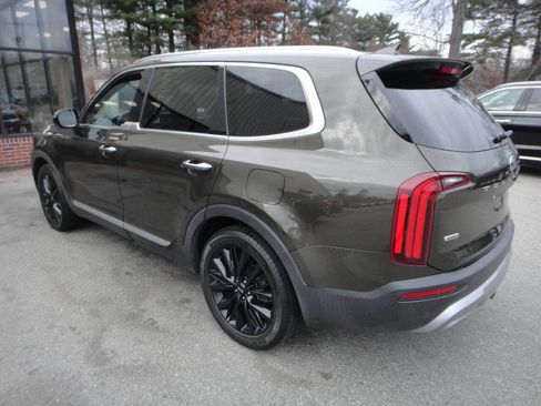 Used 2020 Kia Telluride SX w/ SX Prestige Package image 5