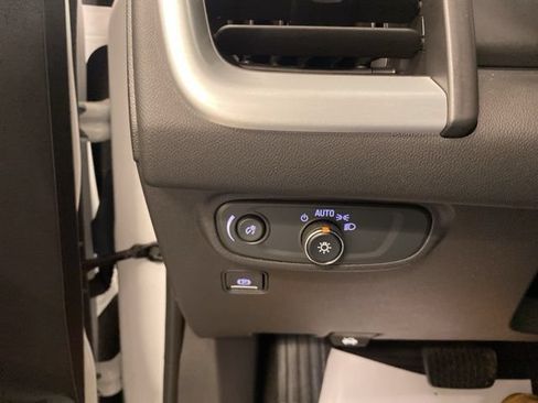 Used 2023 GMC Terrain SLE w/ Driver Convenience Package AWD/4WD image 18
