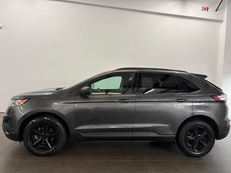 Used 2016 Ford Edge SE FWD image 3