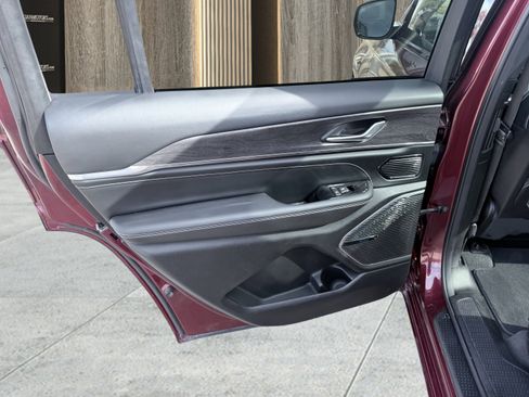 Used 2021 Jeep Grand Cherokee L Overland w/ Trailer Tow Package image 81