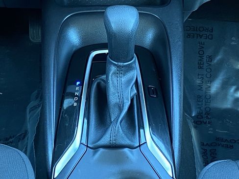 Certified 2025 Toyota Corolla LE image 15