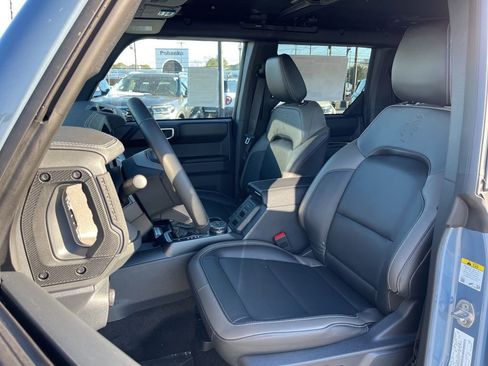 New 2025 Ford Bronco Outer Banks image 17