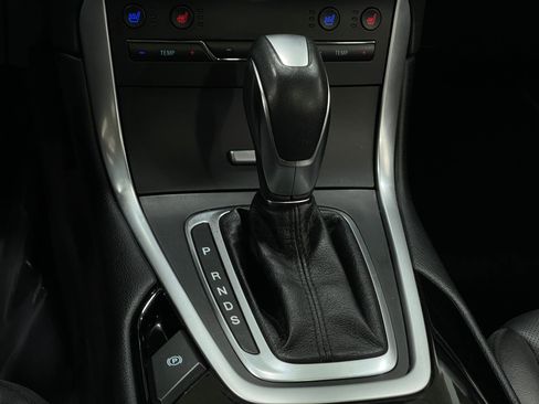 Used 2018 Ford Edge Titanium w/ Canadian Touring Package image 30