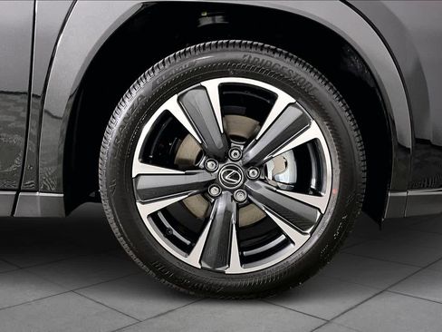 New 2025 Lexus UX 300h FWD image 9
