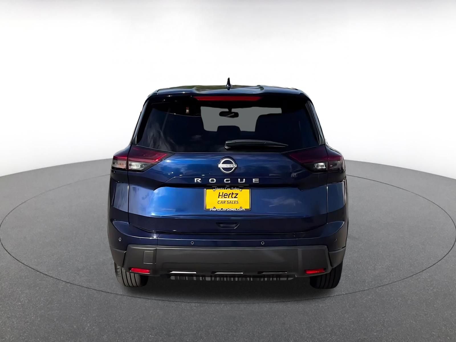 Used 2025 Nissan Rogue SV FWD image 12