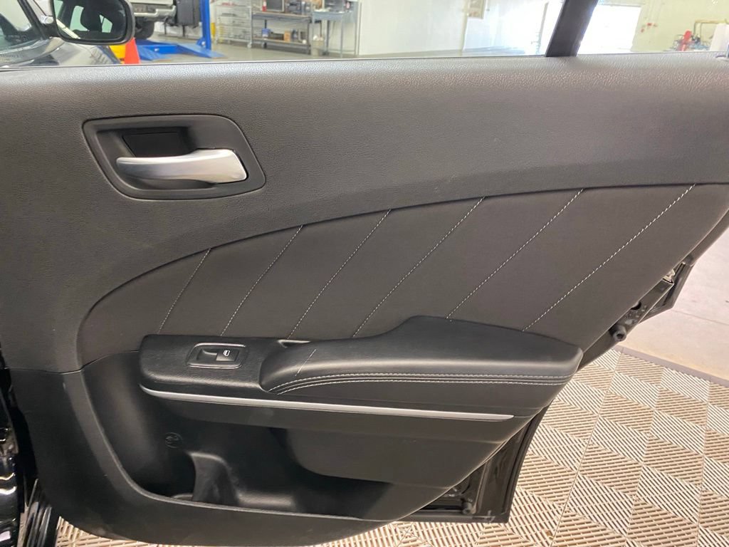Used 2023 Dodge Charger SXT RWD image 12
