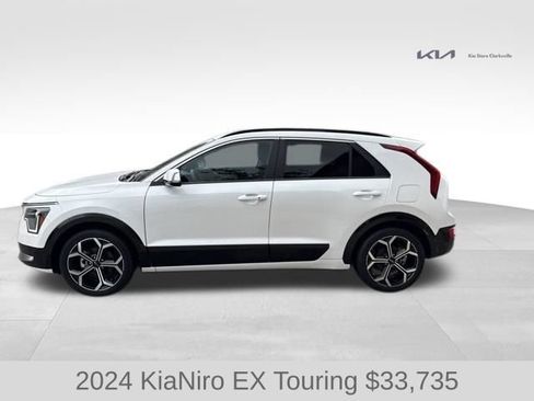 Used 2024 Kia Niro EX Touring FWD image 5
