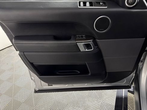 Used 2018 Land Rover Range Rover Sport HSE Dynamic AWD/4WD image 9