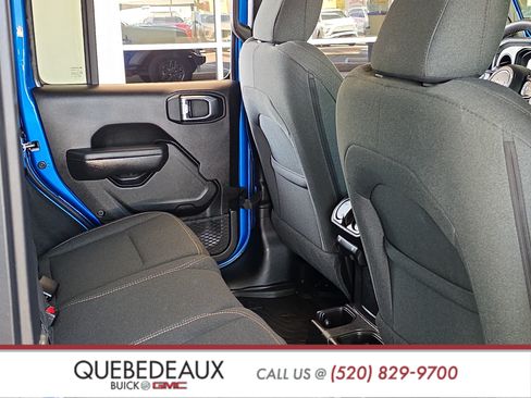 Used 2025 Jeep Wrangler Unlimited Sport AWD/4WD image 28
