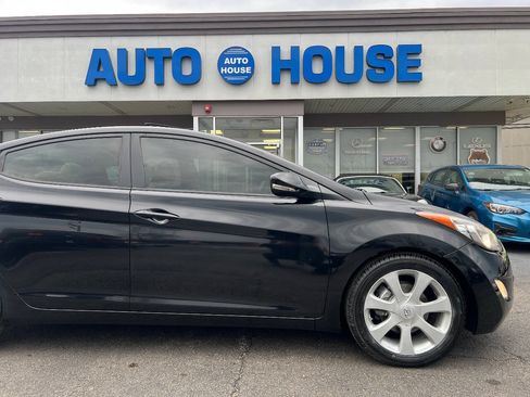 Used 2012 Hyundai Elantra Limited FWD image 40