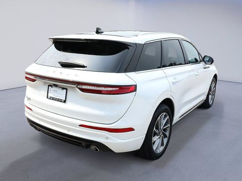 Certified 2022 Lincoln Corsair Grand Touring AWD/4WD image 7