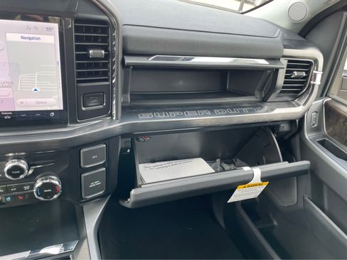 Used 2026 Ford F350 Lariat w/ FX4 Off-Road Package image 30