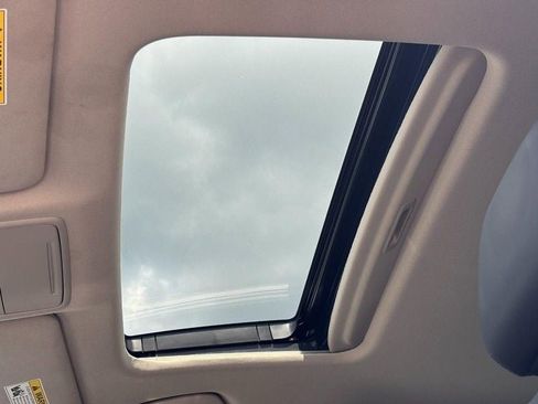 Used 2023 Honda Accord Touring image 25