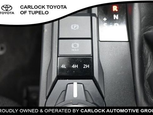 Used 2025 Toyota 4Runner SR5 AWD/4WD image 16