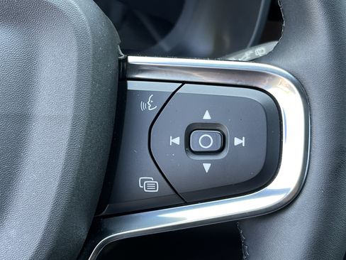 Used 2023 Volvo XC40 Recharge Ultimate AWD/4WD image 20