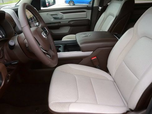Used 2026 RAM 1500 Laramie AWD/4WD image 15