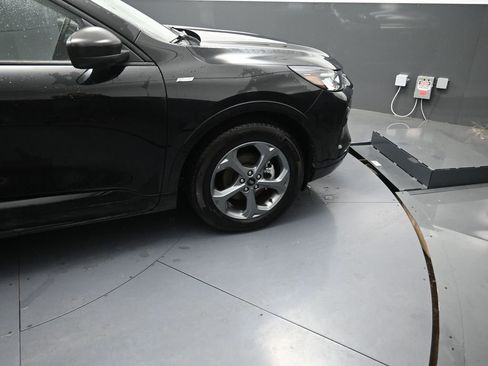 Used 2024 Ford Escape ST-Line image 23