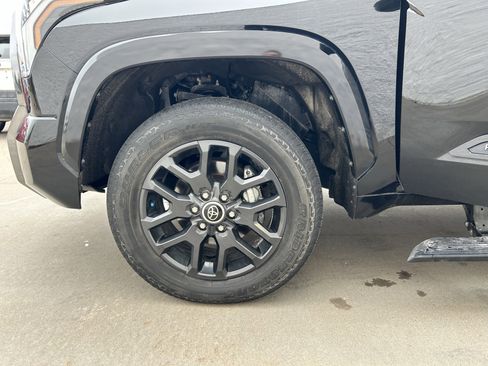 Used 2023 Toyota Tundra Platinum image 11