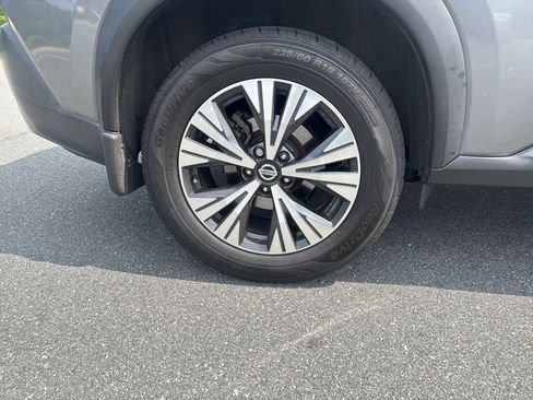 Used 2021 Nissan Rogue SV FWD image 12