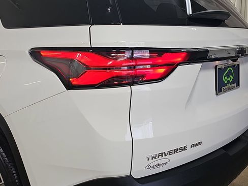 Certified 2023 Chevrolet Traverse LT AWD/4WD image 40