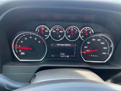 Used 2022 Chevrolet Silverado 1500 LT Trail Boss w/ Safety Package AWD/4WD image 32