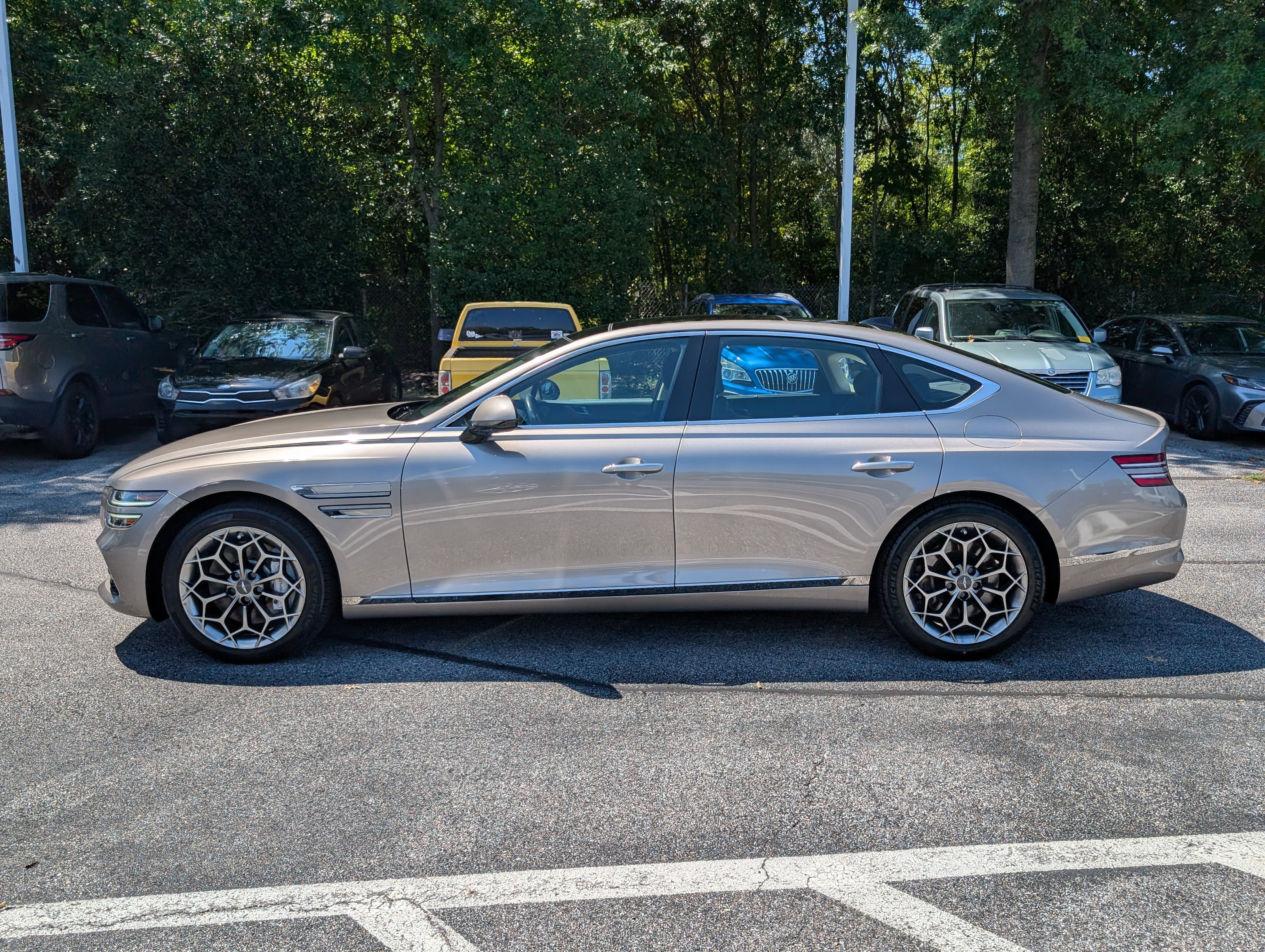 Used 2021 Genesis G80 3.5T AWD/4WD image 6