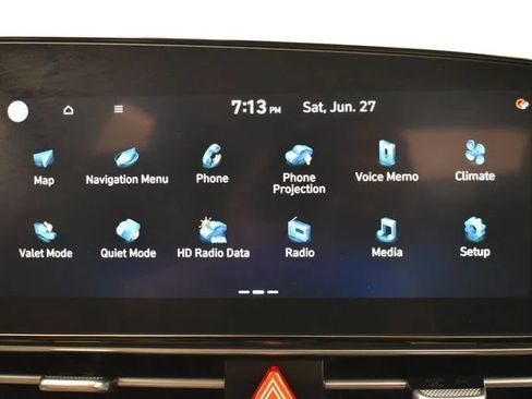 Used 2024 Hyundai Elantra SEL FWD image 30