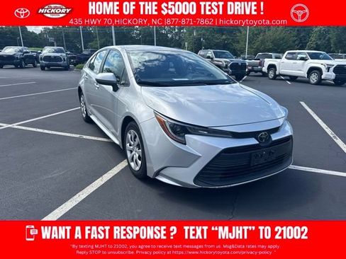 Used 2024 Toyota Corolla LE FWD image 1