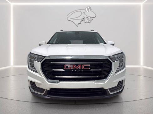 Used 2023 GMC Terrain SLE w/ Driver Convenience Package AWD/4WD image 9