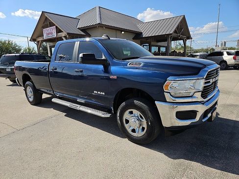 Used 2020 RAM 2500 Big Horn AWD/4WD image 10