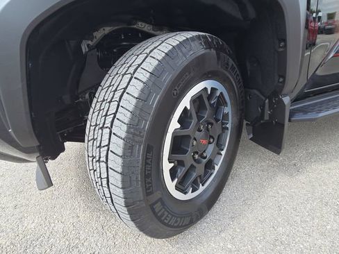 New 2026 Toyota 4Runner TRD Off-Road Premium AWD/4WD image 32