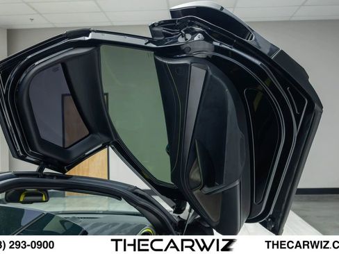 Used 2018 McLaren 720S Performance RWD image 70