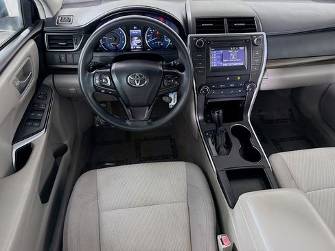 Used 2016 Toyota Camry LE FWD image 17