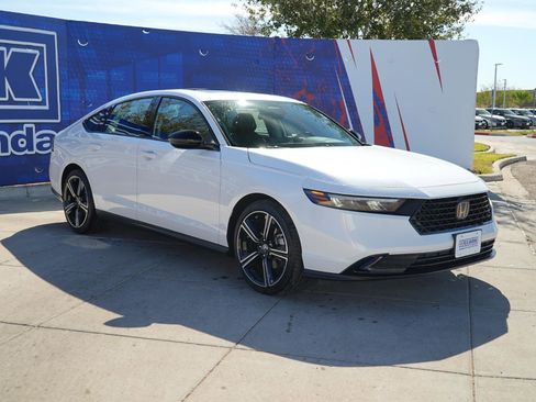 New 2026 Honda Accord SE image 3