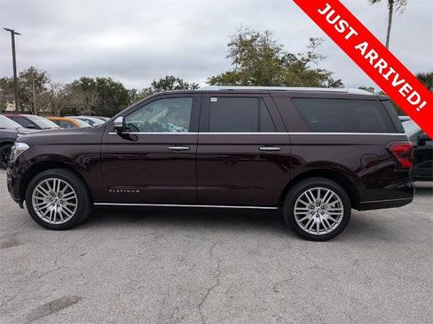 Certified 2023 Ford Expedition Max Platinum image 4