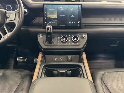 Used 2023 Land Rover Defender 130 X AWD/4WD image 41
