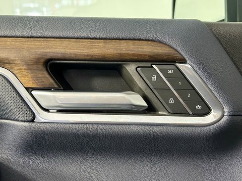 Used 2024 Chevrolet Silverado 3500 High Country w/ Technology Package image 36