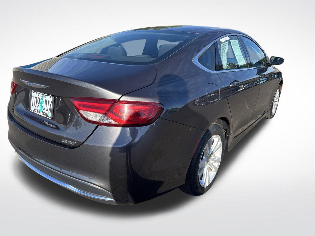 Used 2015 Chrysler 200 Limited FWD image 7