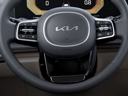 New 2026 Kia Carnival EX FWD image 22