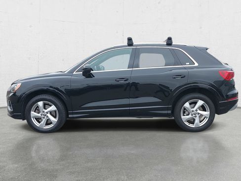 Used 2019 Audi Q3 2.0T Premium w/ Convenience Package AWD/4WD image 8