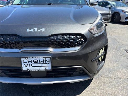 Used 2022 Kia Niro EX FWD image 25