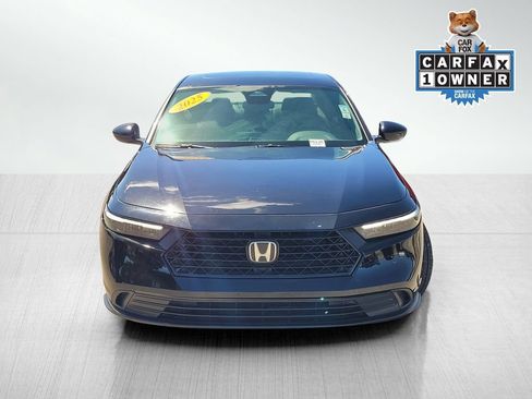 Used 2025 Honda Accord Sport image 2