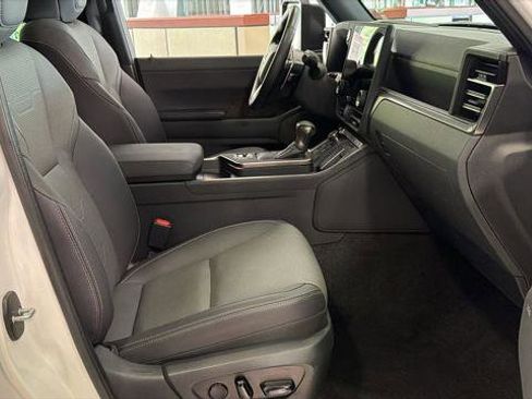Certified 2024 Lexus GX 550 w/ Accessory Package (2T) AWD/4WD image 12