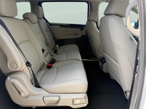 New 2026 Honda Odyssey EX-L image 13