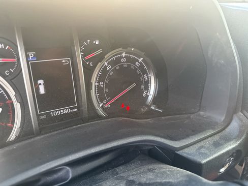 Used 2022 Toyota 4Runner TRD Off-Road Premium AWD/4WD image 9