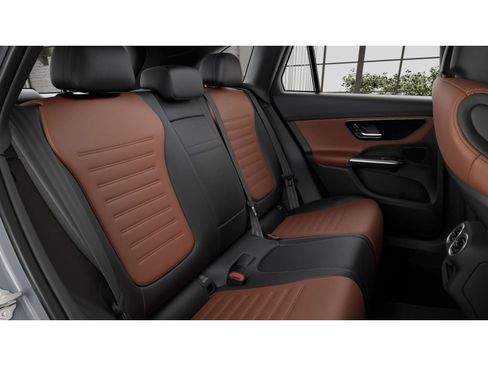 New 2026 Mercedes-Benz GLC 43 AMG 4MATIC image 4