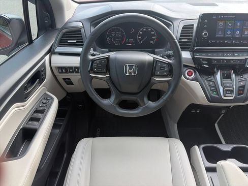 Used 2025 Honda Odyssey EX-L image 14