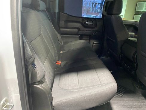 Used 2022 Chevrolet Silverado 1500 LT AWD/4WD image 17