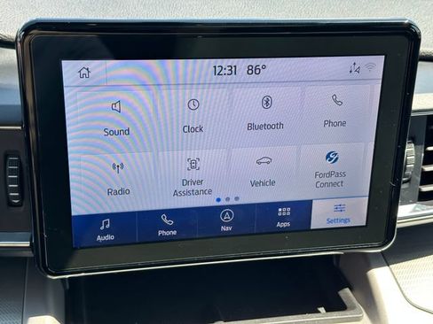 Used 2023 Ford Explorer XLT w/ Equipment Group 202A AWD/4WD image 32